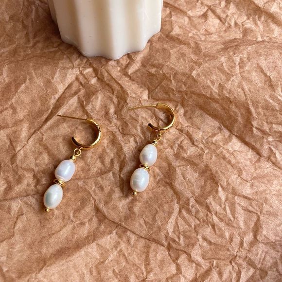 18K Gold Plated Savannah Pearl Drop Earrings - Picture 2 of 3